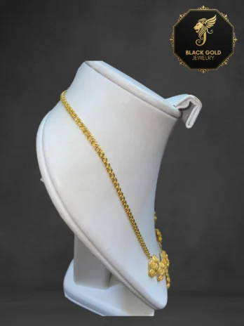 Rose Bouquet Filigree Necklace