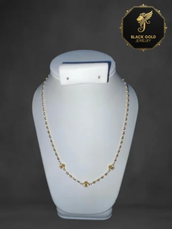 Luxor Necklace with Clovers